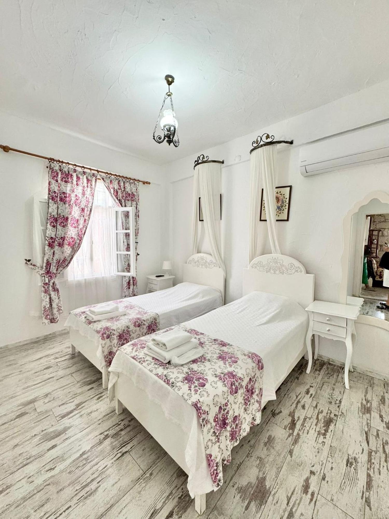 Aisem By Hire Hotell Alaçatı Eksteriør bilde